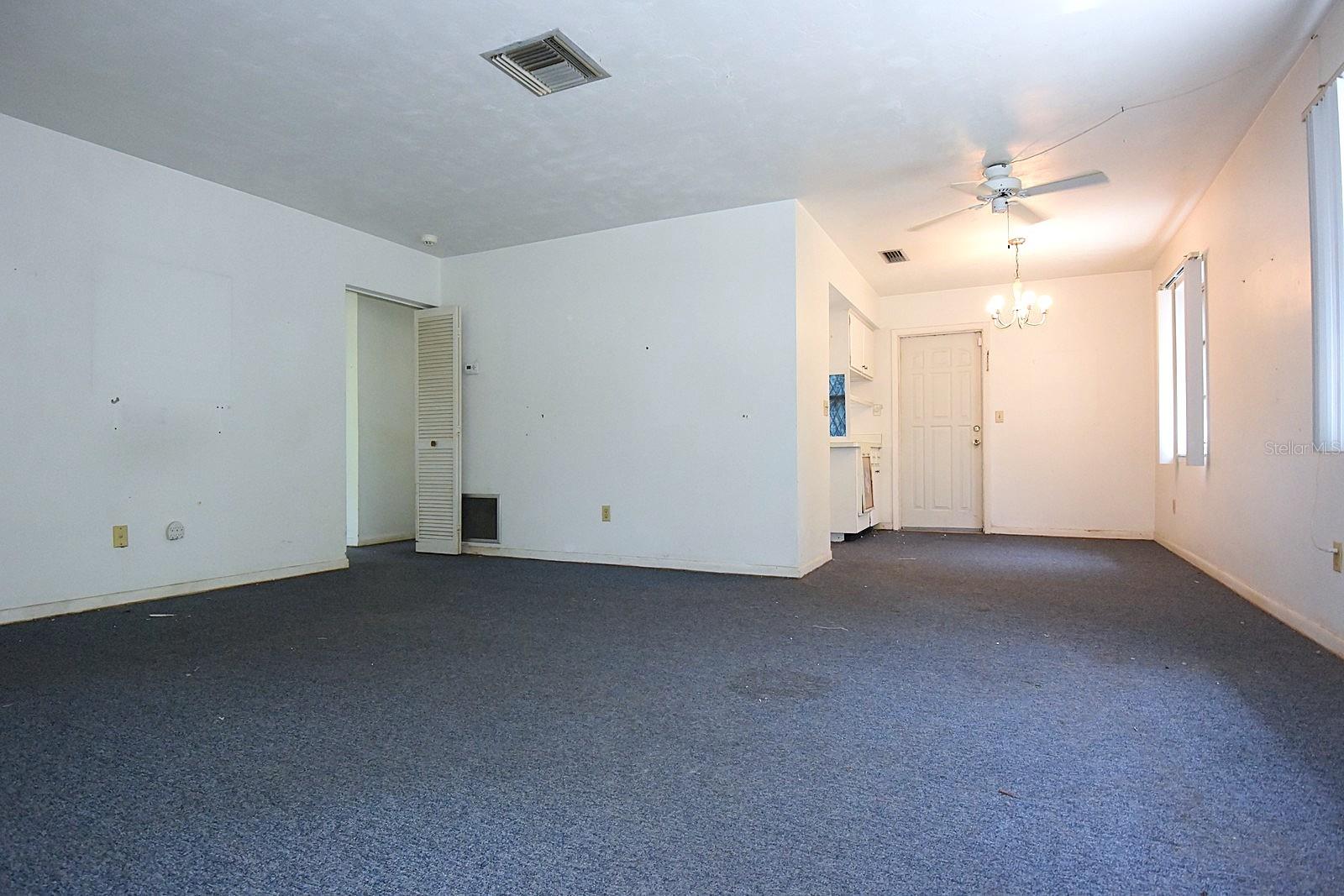 Image 6 of 25 For 6327 Skyline Court