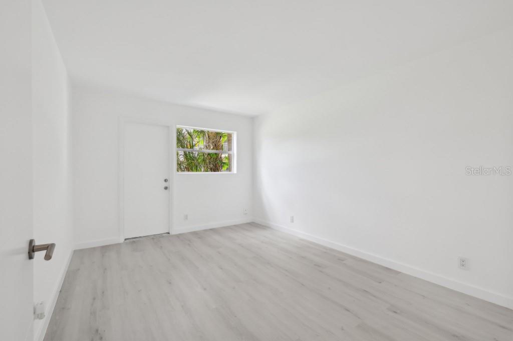 Image 13 of 25 For 250 Layne Boulevard 113