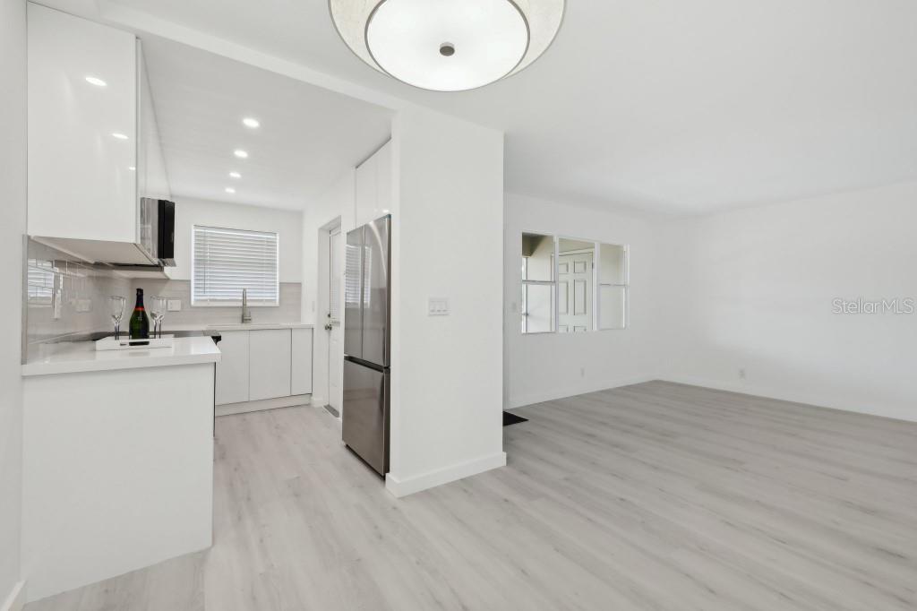 Image 7 of 25 For 250 Layne Boulevard 113