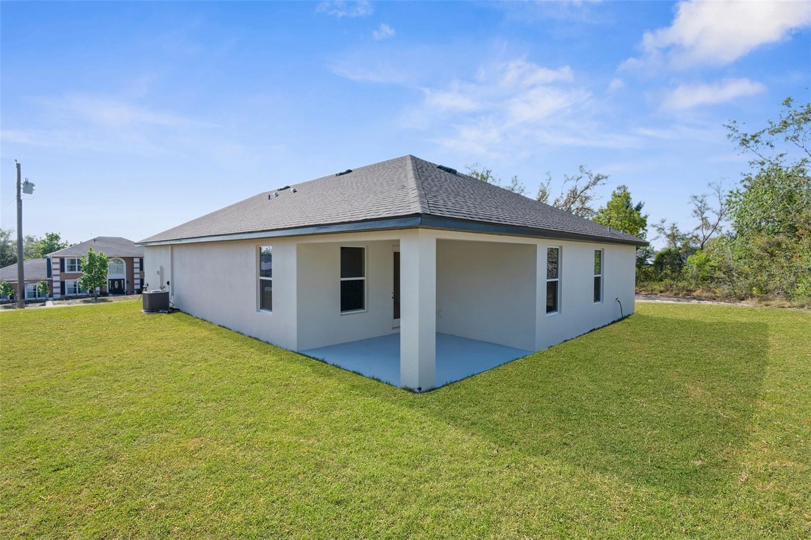 Listing photo id 25 for 14042 Amero Lane