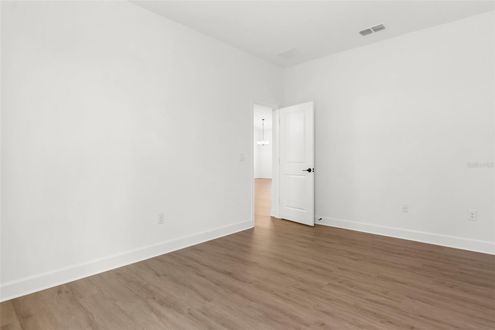 Listing photo id 36 for 14042 Amero Lane