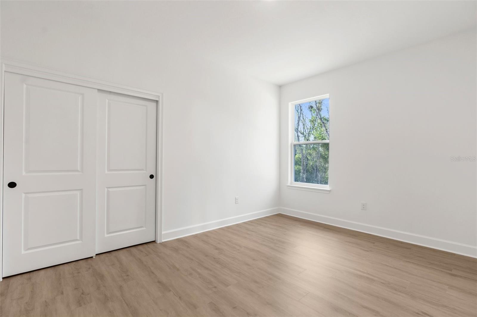 Listing photo id 37 for 14042 Amero Lane