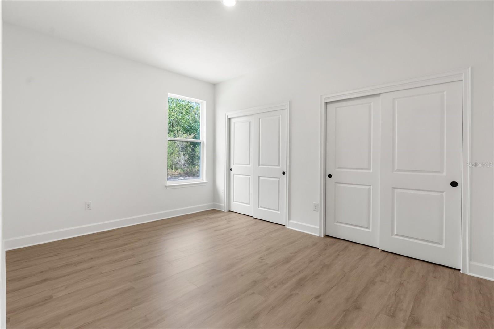Listing photo id 39 for 14042 Amero Lane