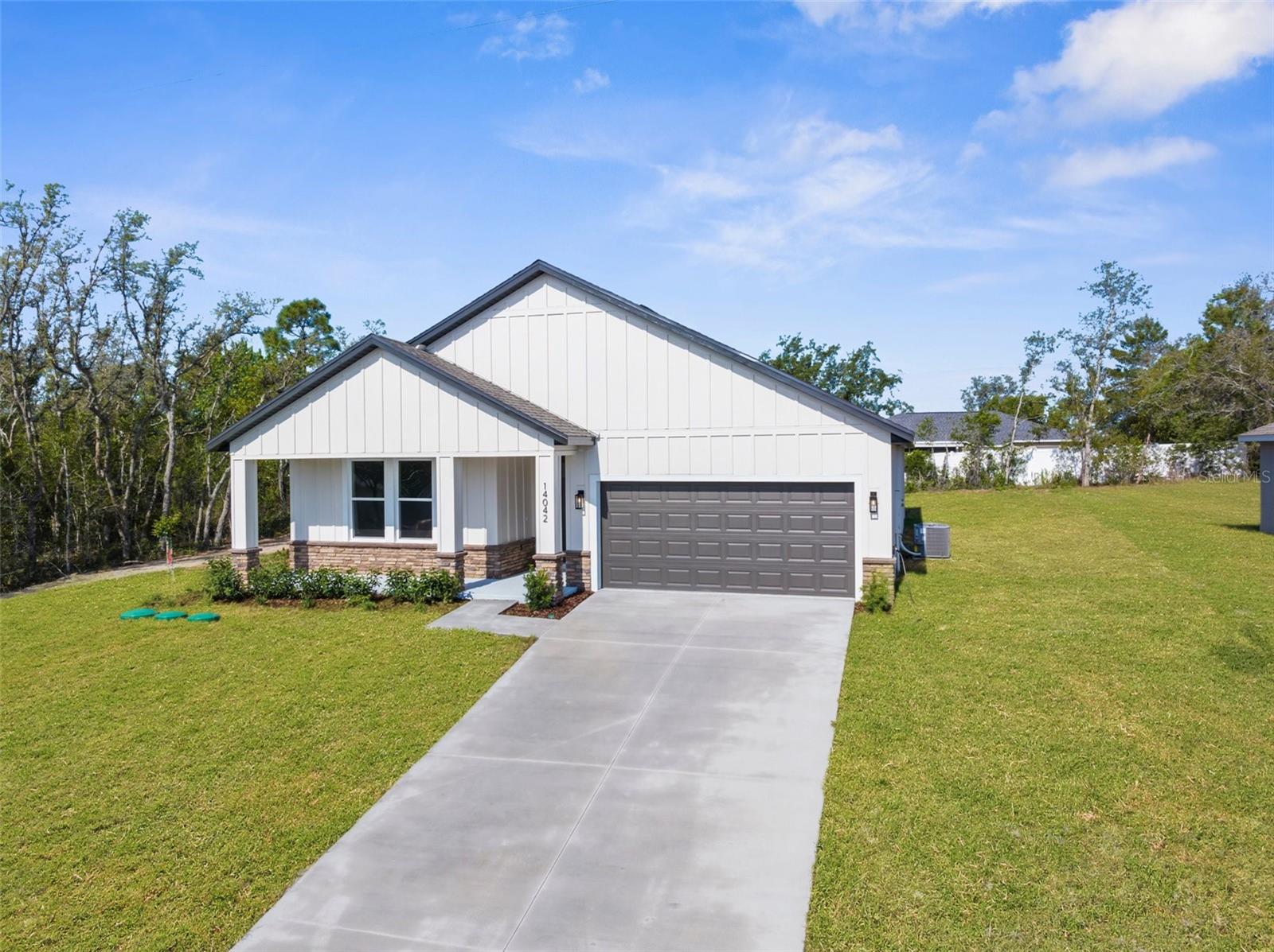 Listing photo id 45 for 14042 Amero Lane