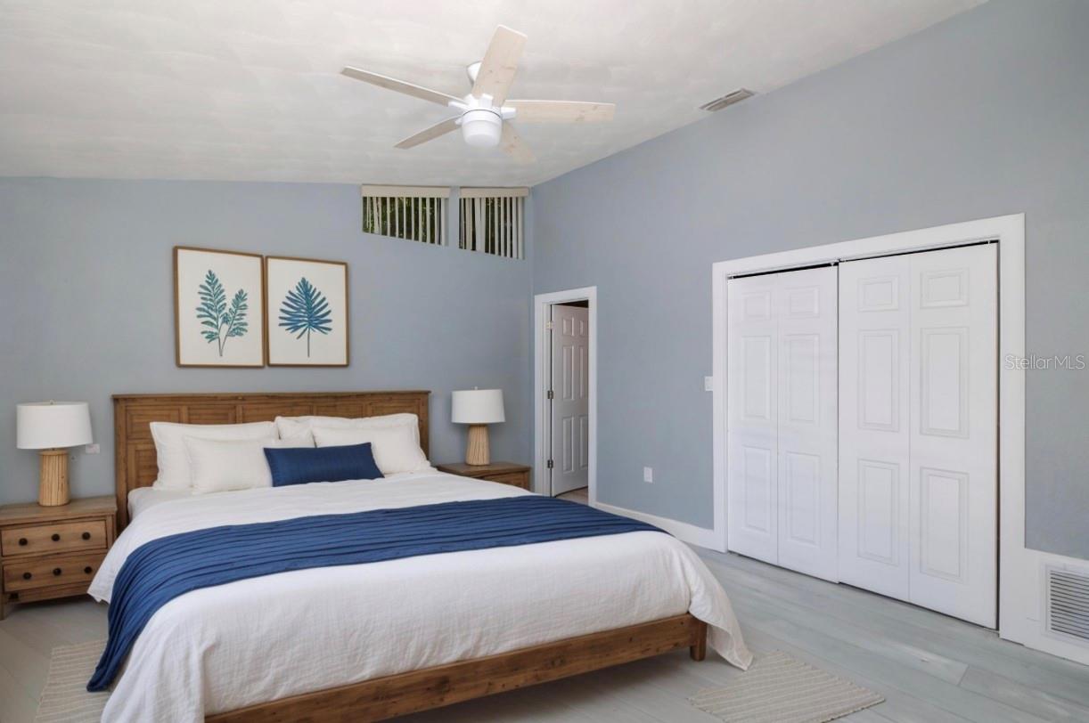 Listing photo id 19 for 9930 San Diego Way