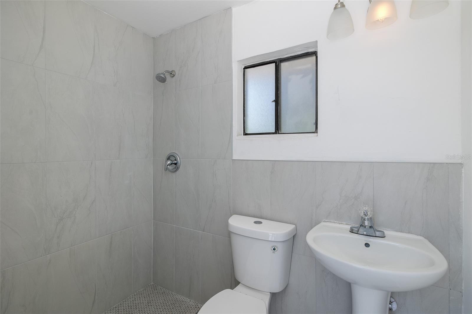 Listing photo id 36 for 9930 San Diego Way