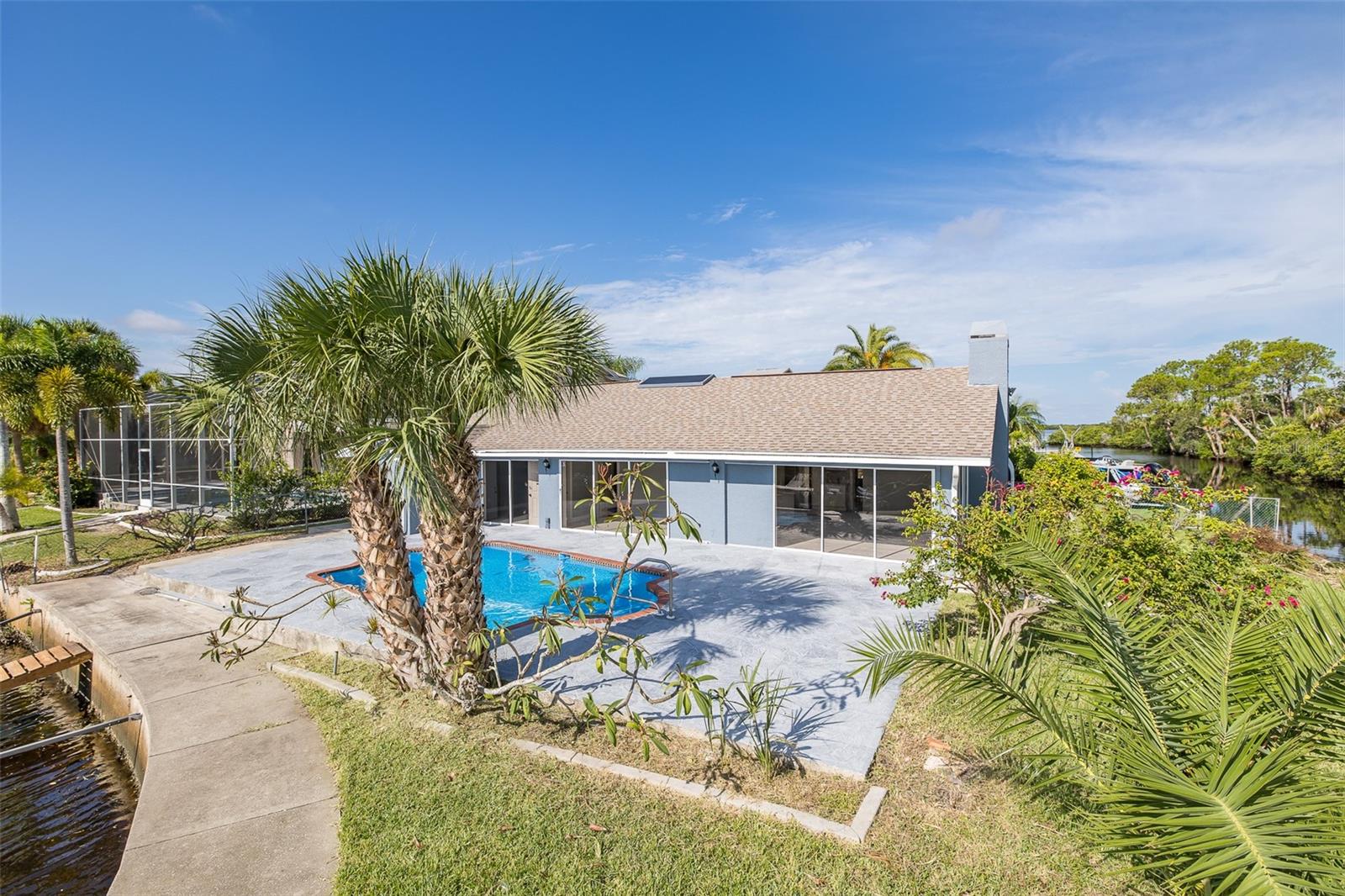 Listing photo id 49 for 9930 San Diego Way