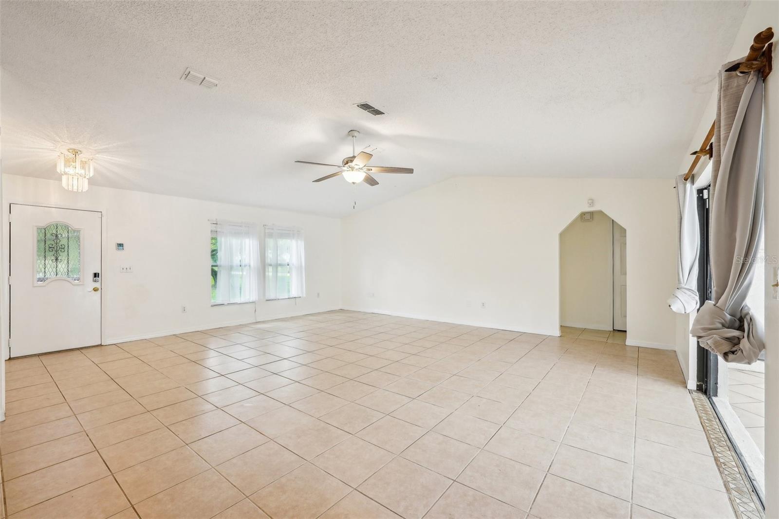 Image 13 of 89 For 18633 Oak Way Drive
