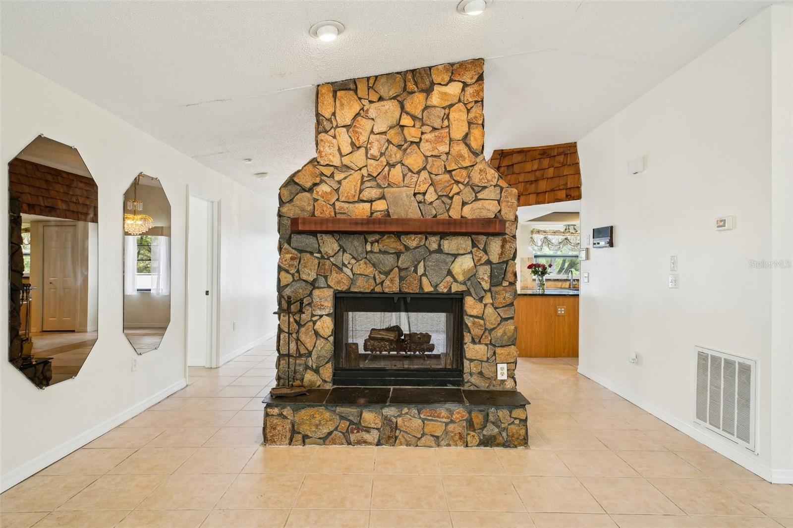Image 16 of 89 For 18633 Oak Way Drive