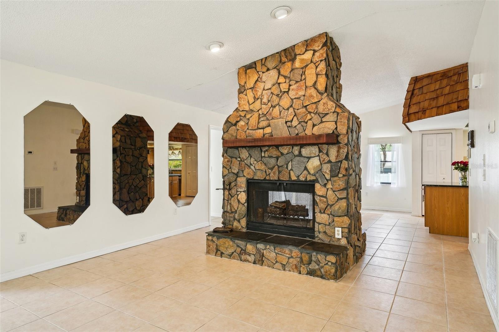 Image 17 of 89 For 18633 Oak Way Drive