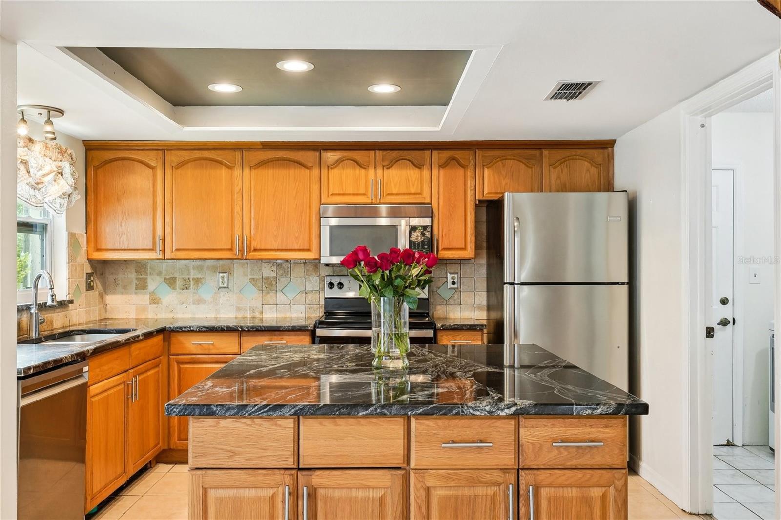 Image 21 of 89 For 18633 Oak Way Drive