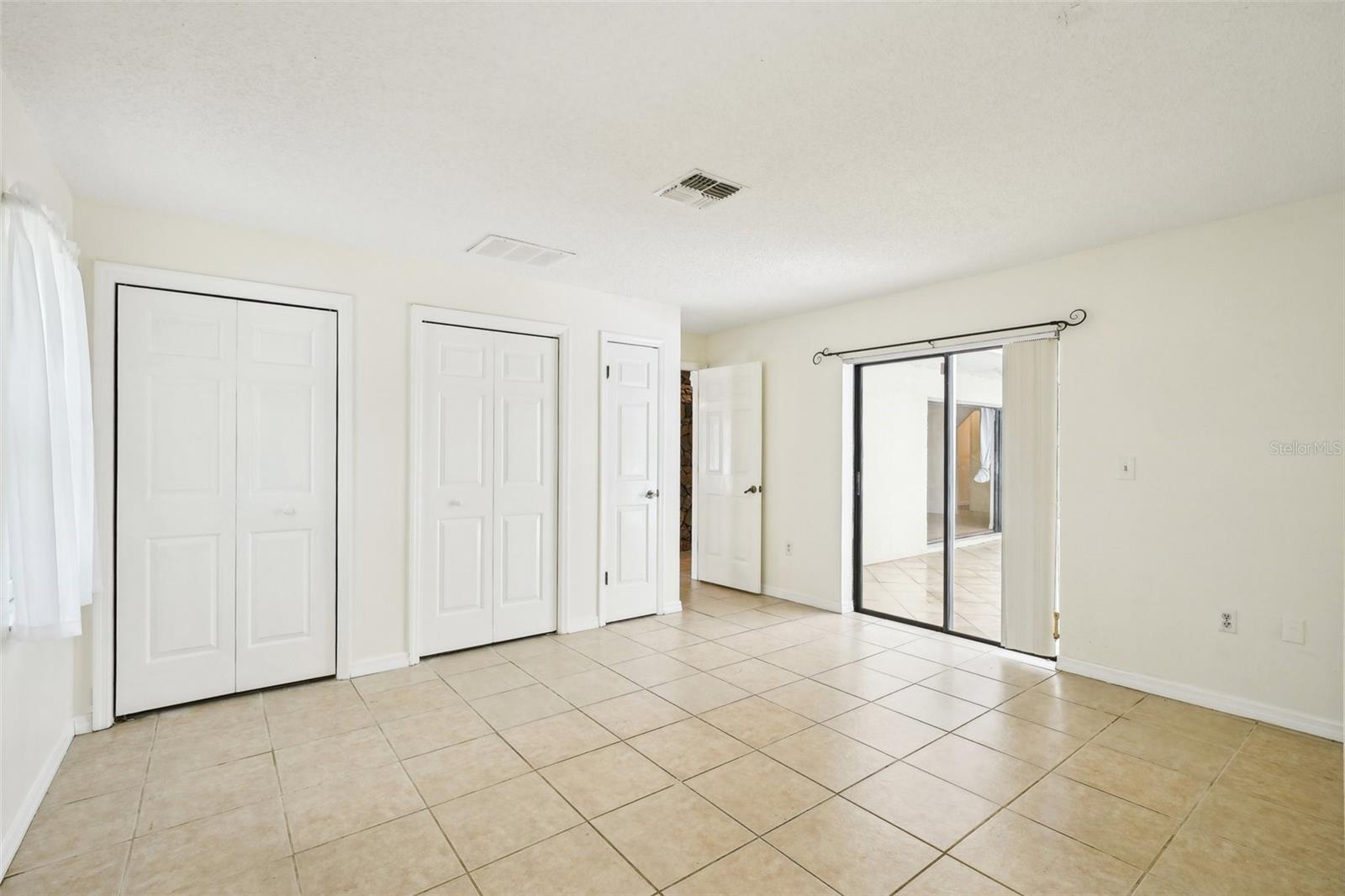 Image 34 of 89 For 18633 Oak Way Drive