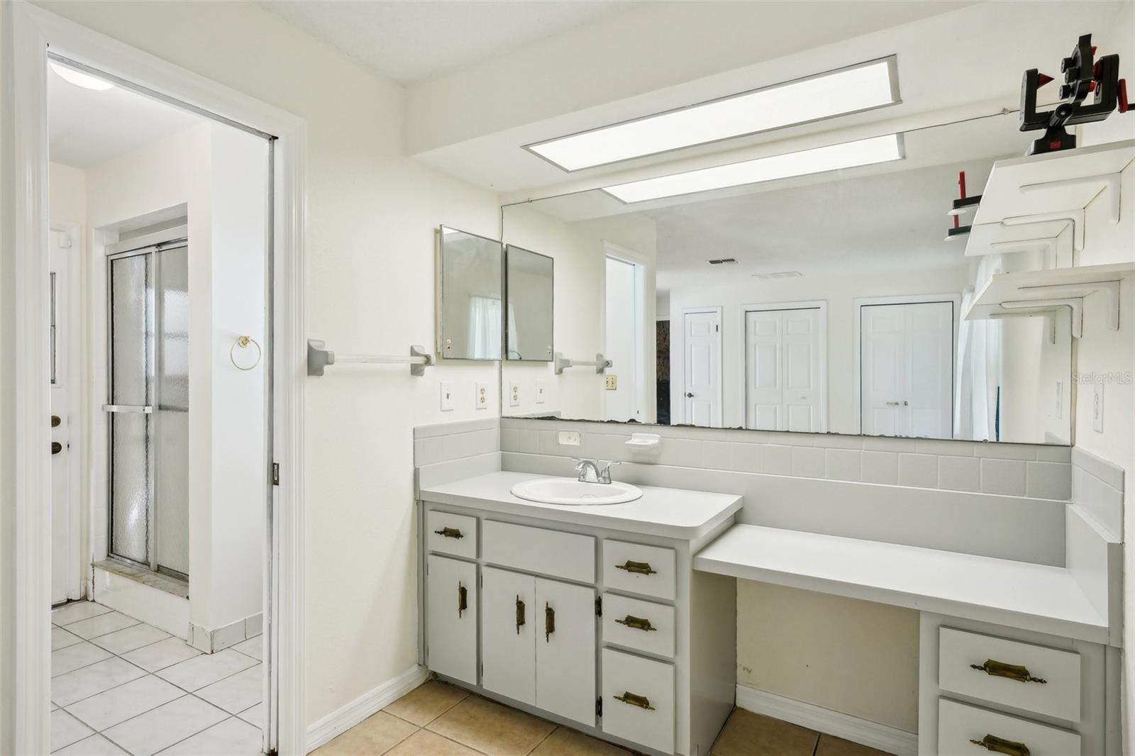 Image 36 of 89 For 18633 Oak Way Drive