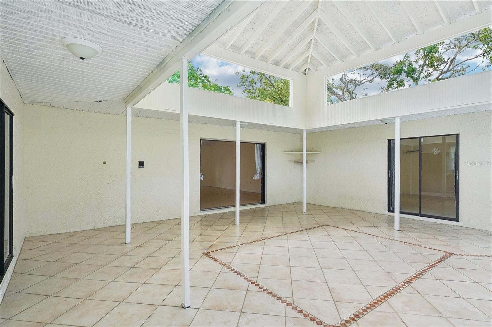 Image 42 of 89 For 18633 Oak Way Drive