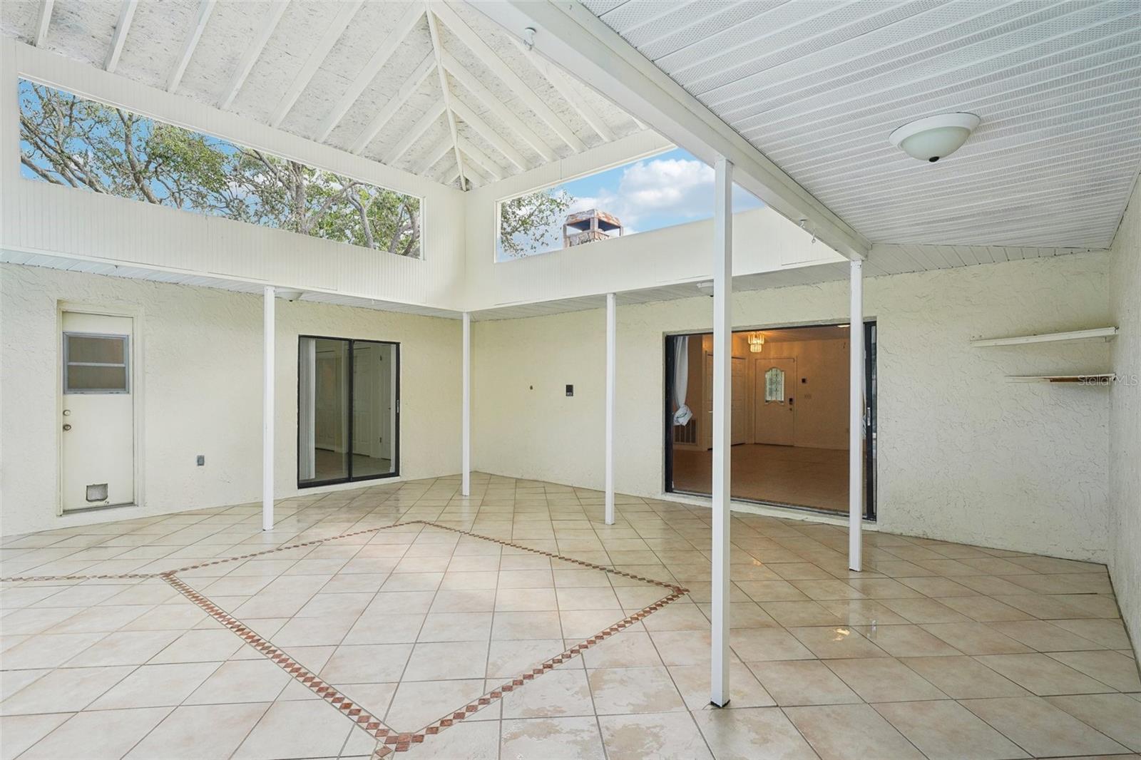 Image 43 of 89 For 18633 Oak Way Drive