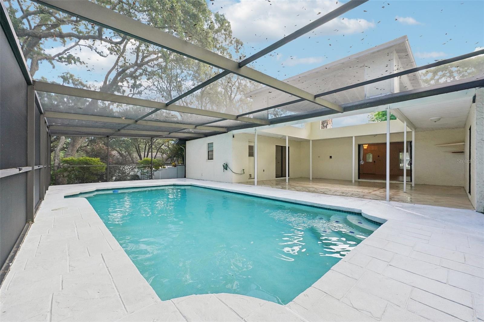 Image 45 of 89 For 18633 Oak Way Drive