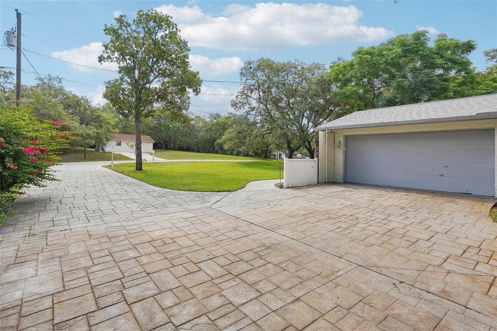 Image 48 of 89 For 18633 Oak Way Drive