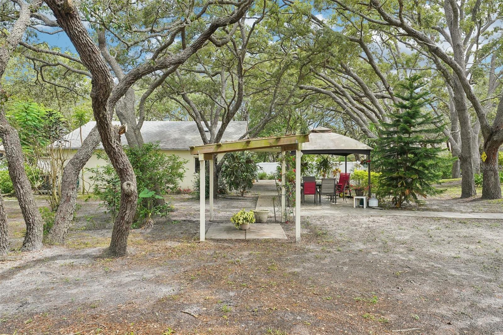 Image 55 of 89 For 18633 Oak Way Drive