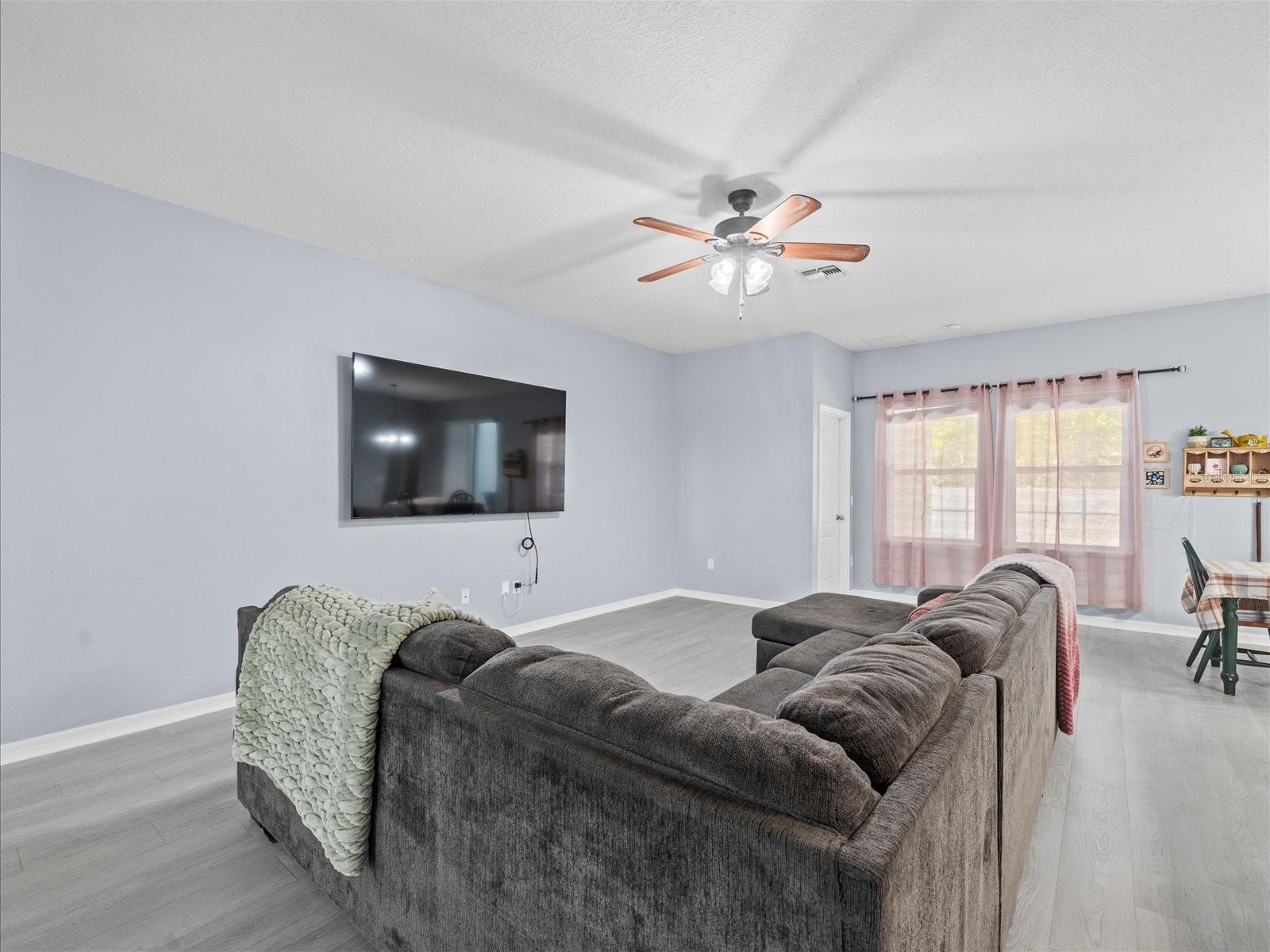 Image 13 of 57 For 6273 Pinehurst Drive
