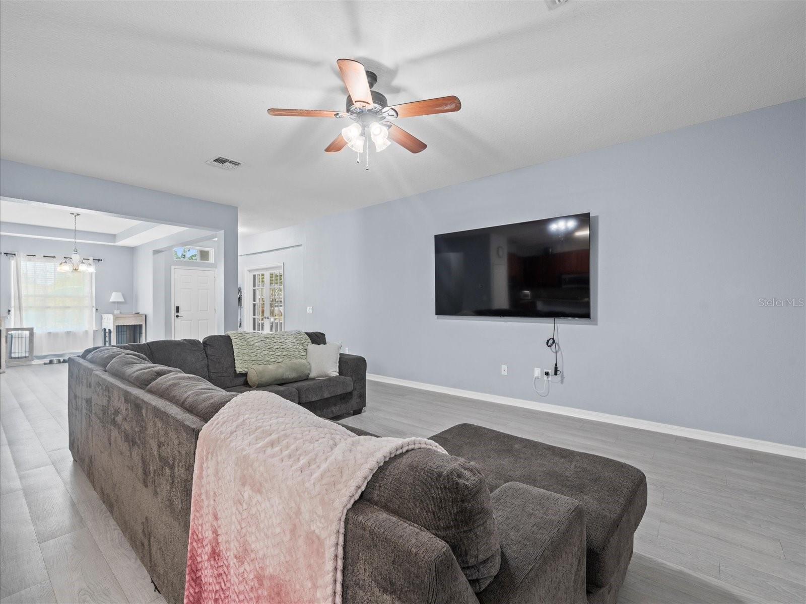 Image 15 of 57 For 6273 Pinehurst Drive