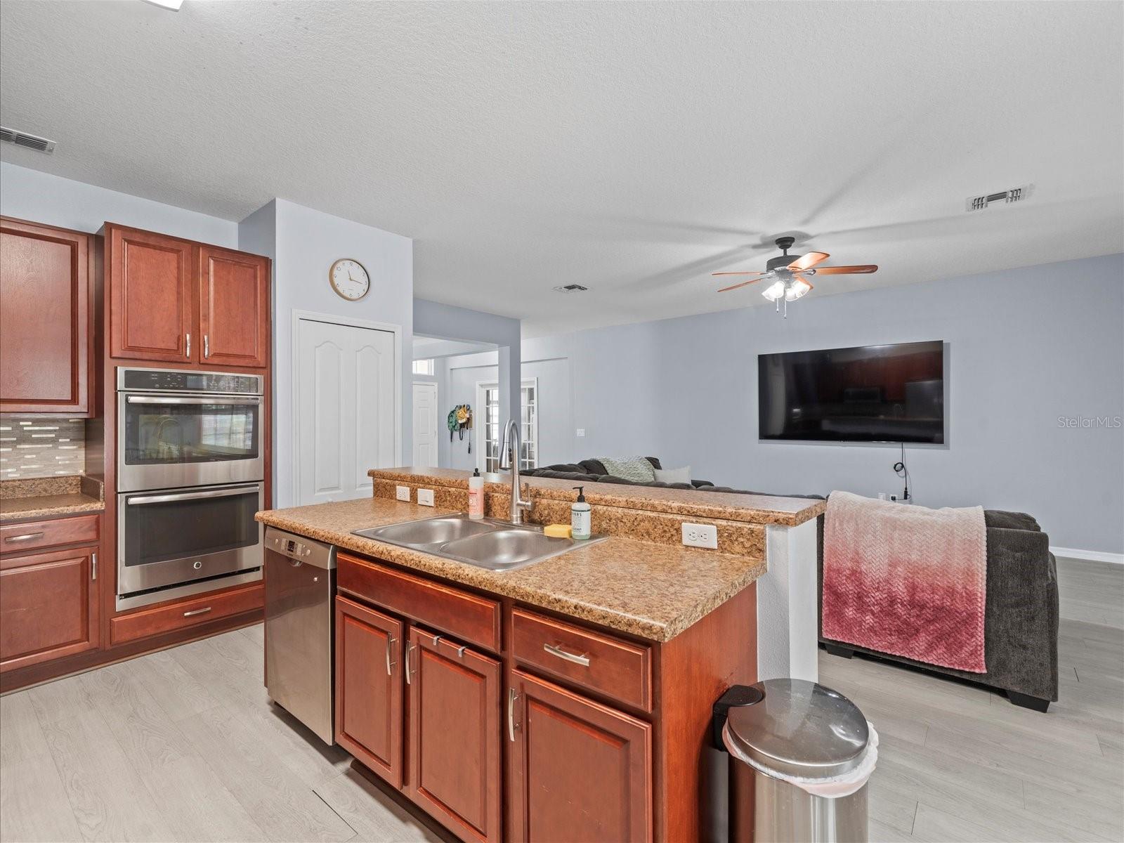Image 22 of 57 For 6273 Pinehurst Drive