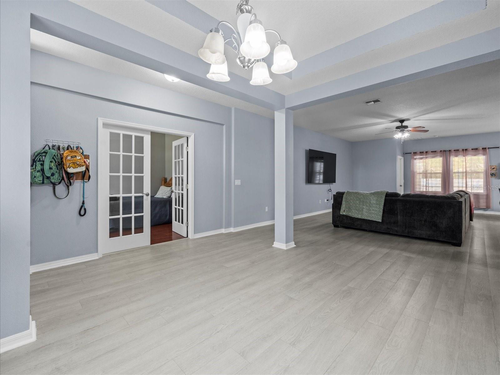 Image 5 of 57 For 6273 Pinehurst Drive