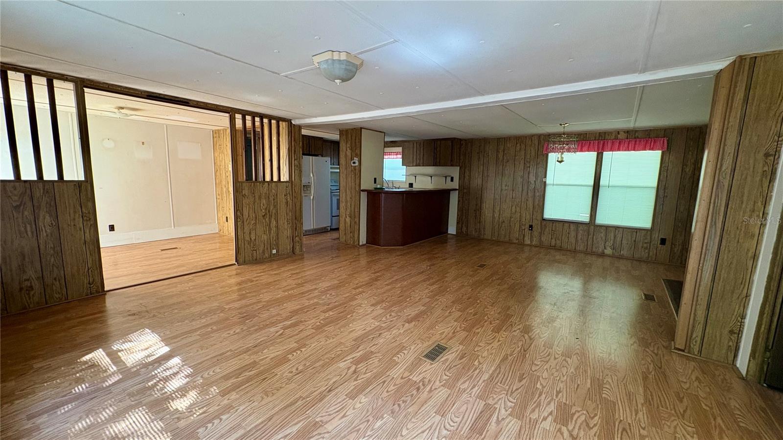 Image 11 of 15 For 17524 Valencia Drive