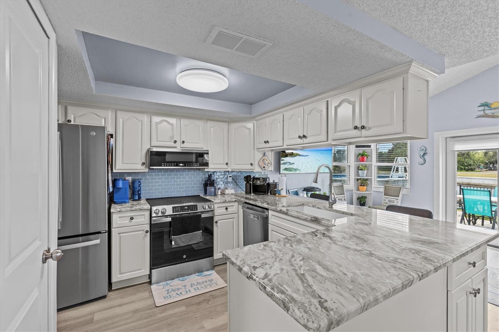Image 20 of 53 For 7626 Hatteras Drive
