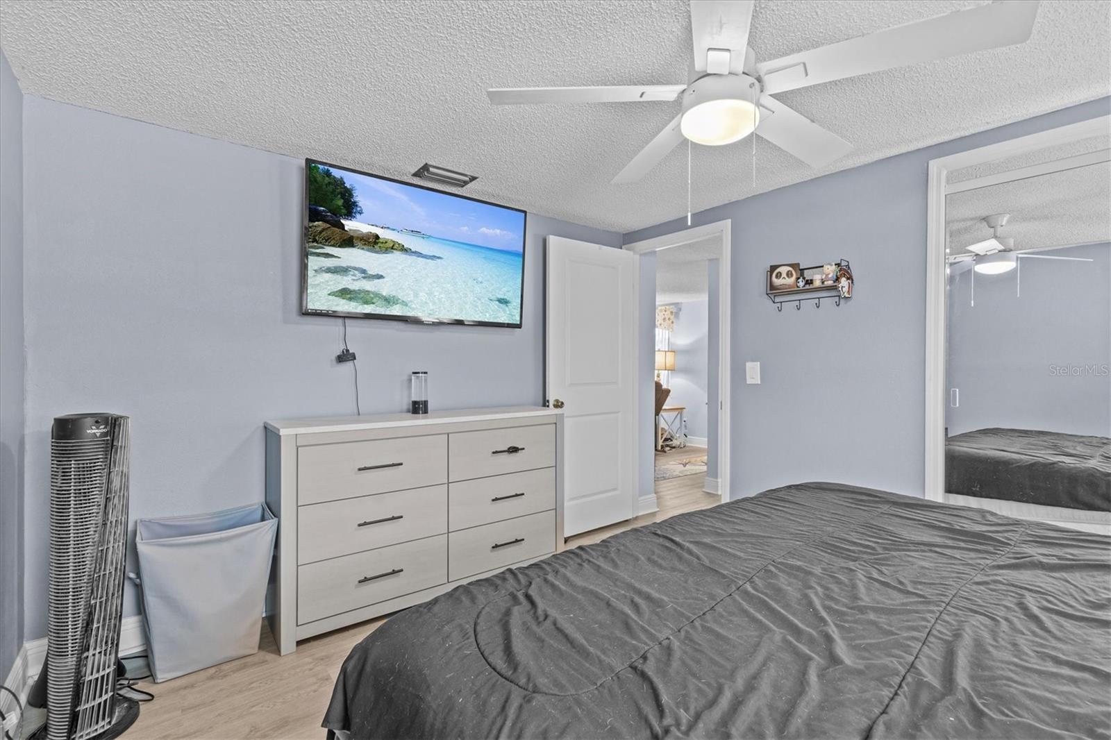 Image 29 of 53 For 7626 Hatteras Drive
