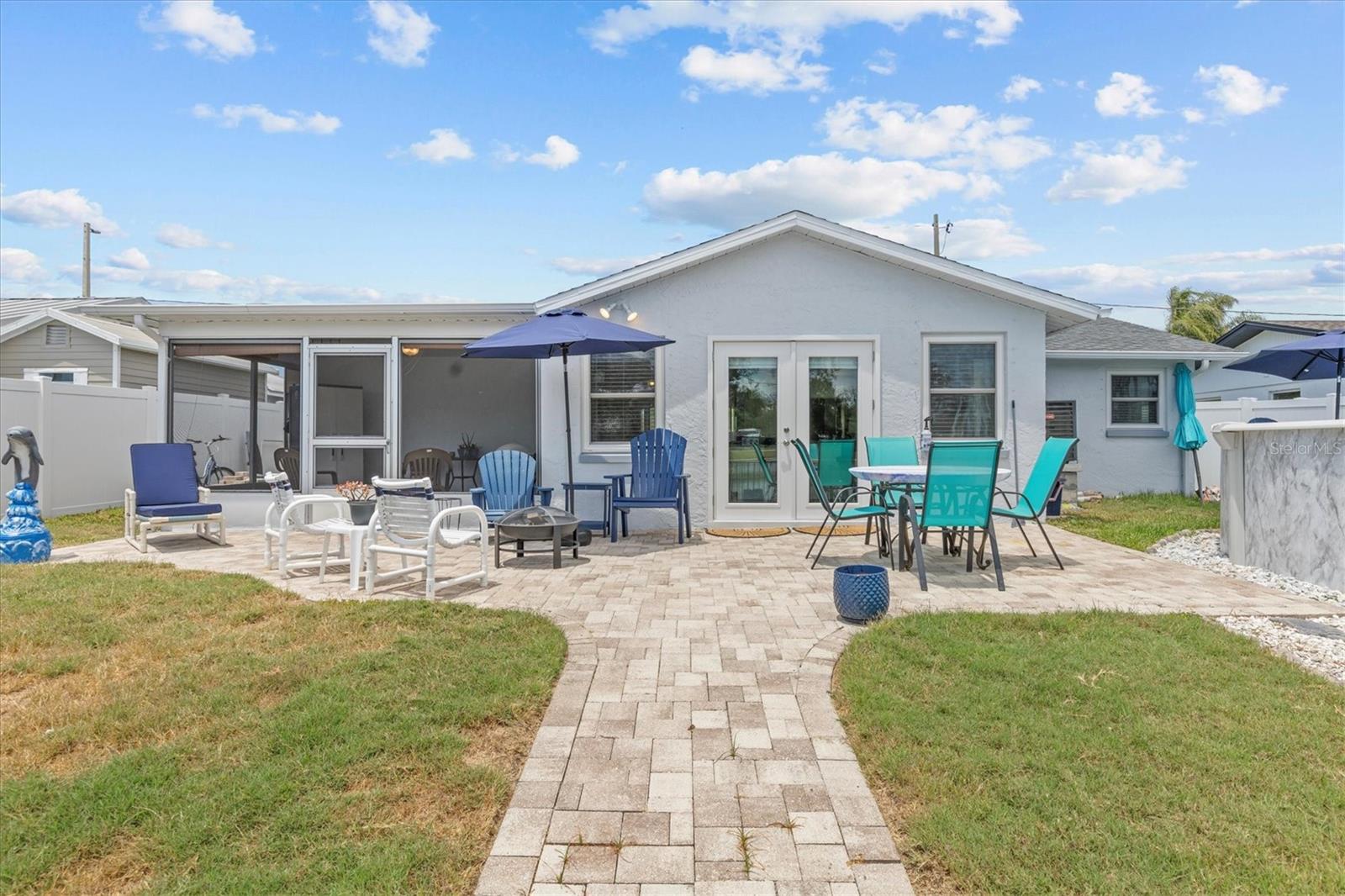 Image 34 of 53 For 7626 Hatteras Drive