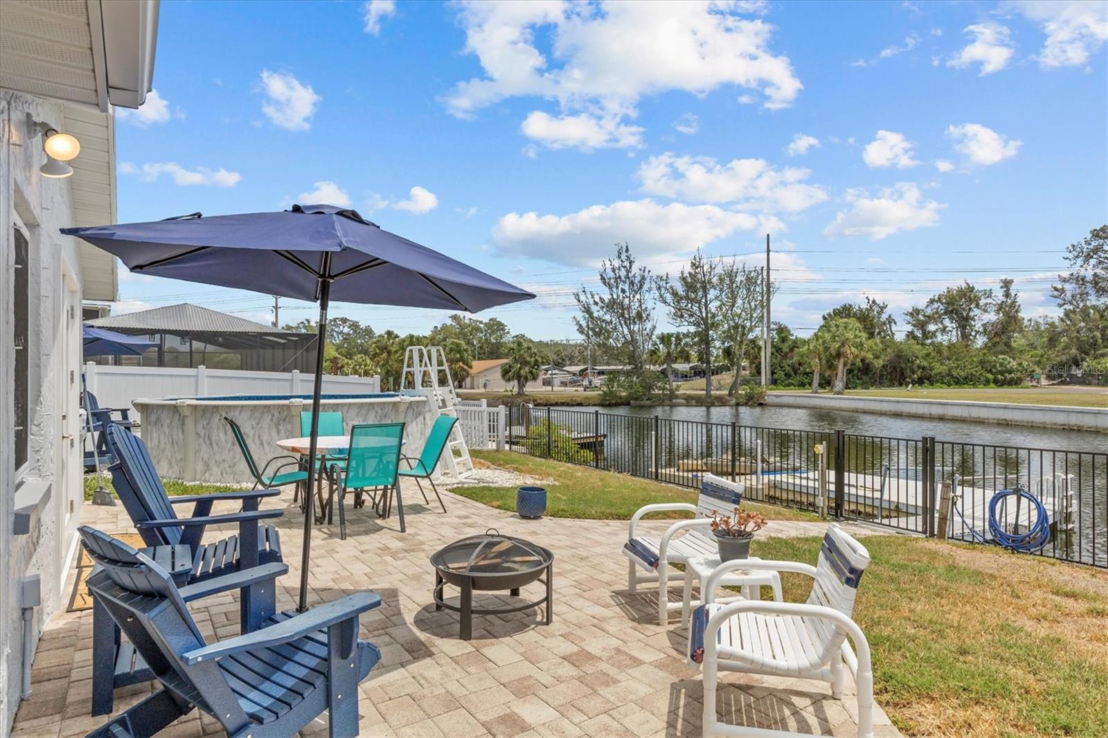 Image 4 of 53 For 7626 Hatteras Drive