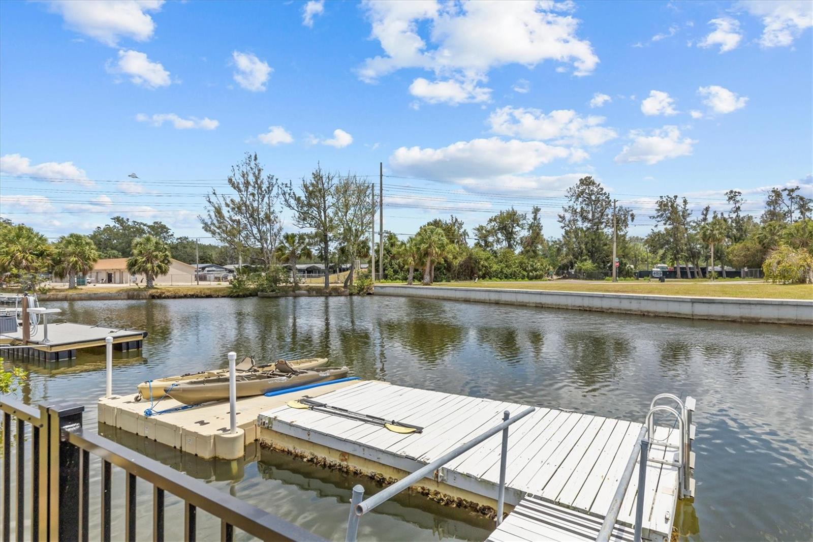 Image 40 of 53 For 7626 Hatteras Drive