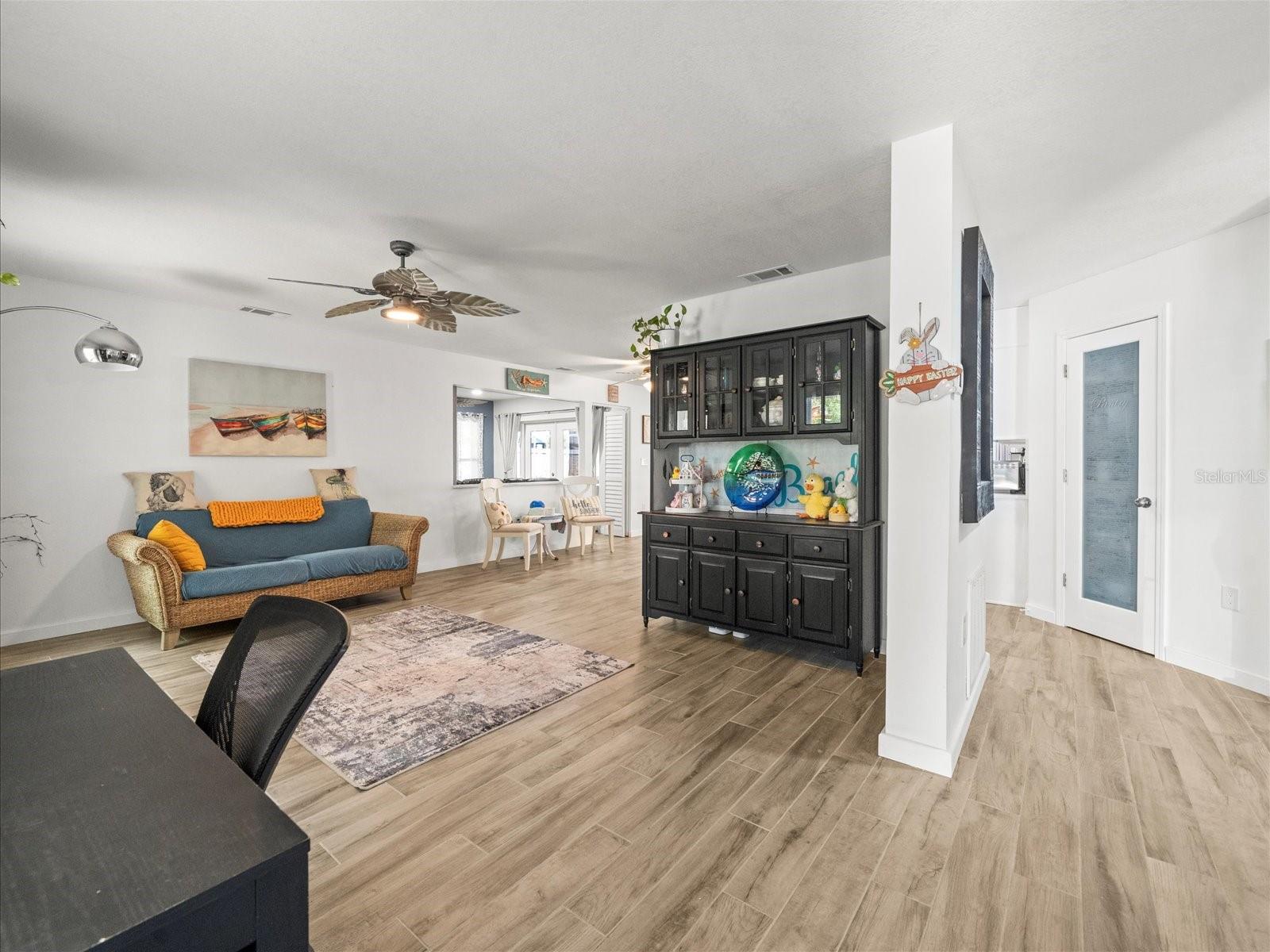 Image 11 of 78 For 4128 Camelia Drive