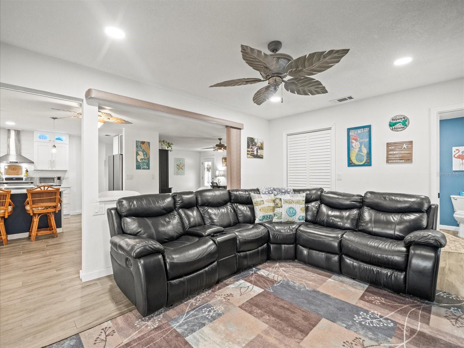 Image 30 of 78 For 4128 Camelia Drive