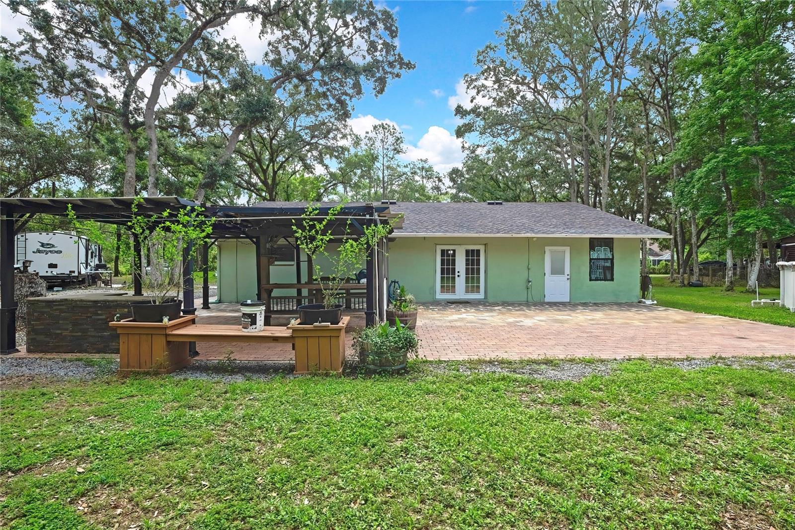 Image 21 of 35 For 5113 Cedar Lane
