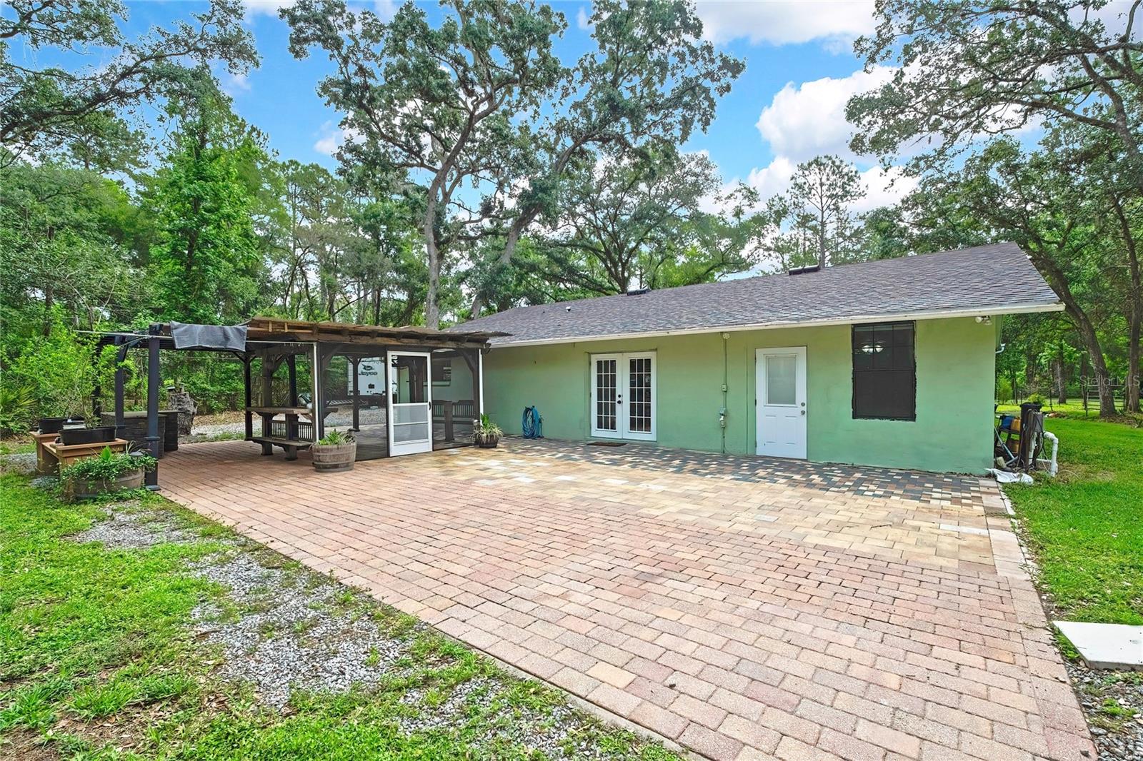 Image 22 of 35 For 5113 Cedar Lane