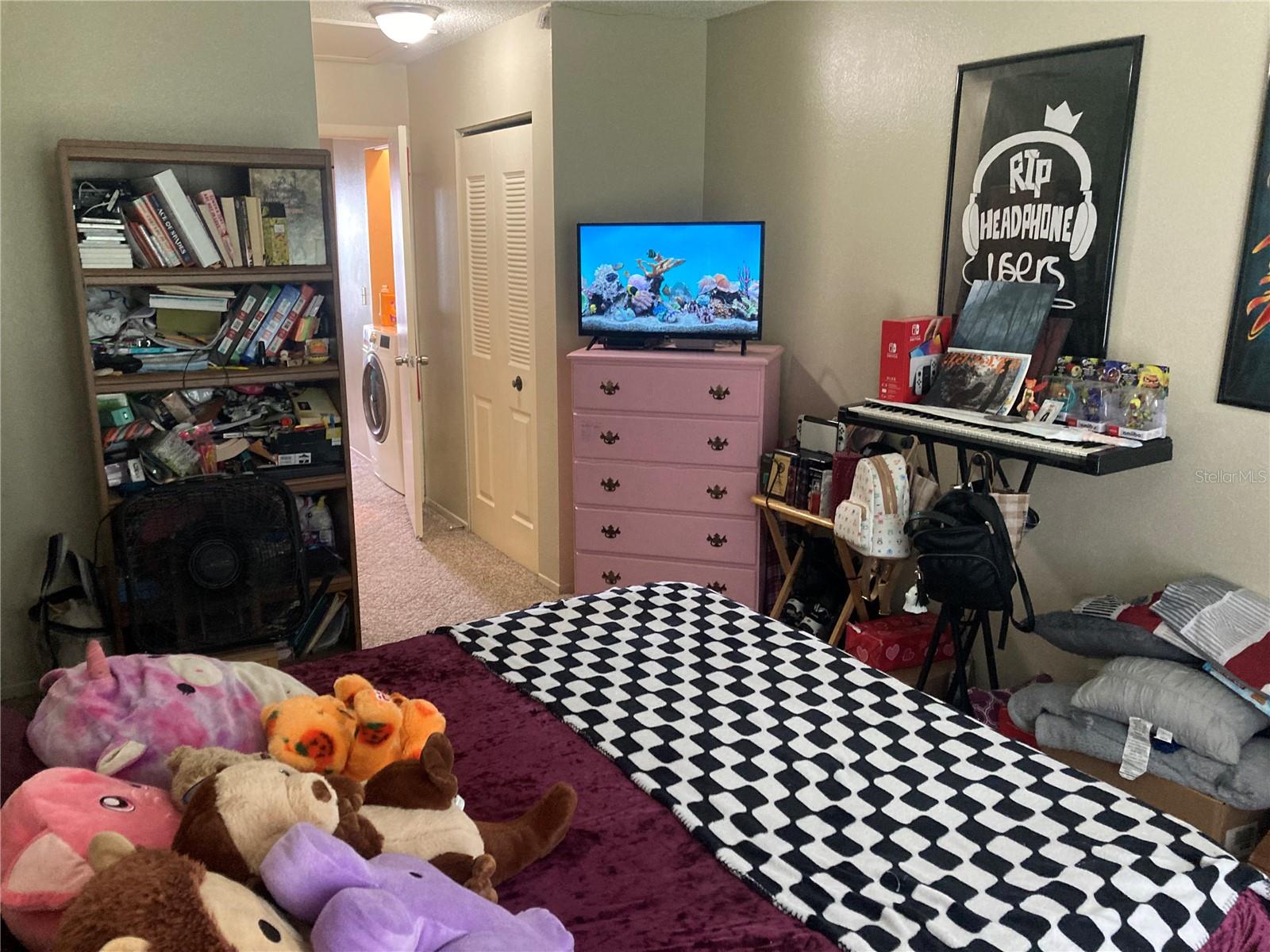 Listing photo id 17 for 2850 Westmoreland Court