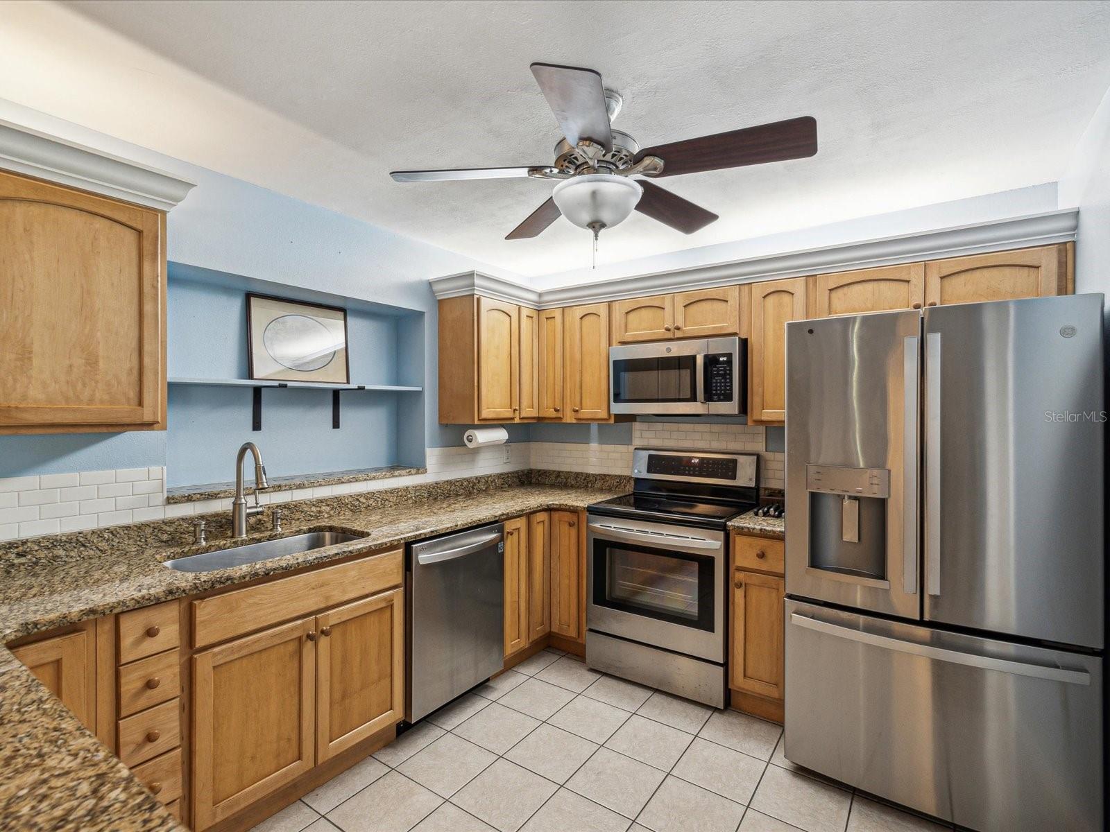 Image 11 of 65 For 11512 Yellow Birch Court