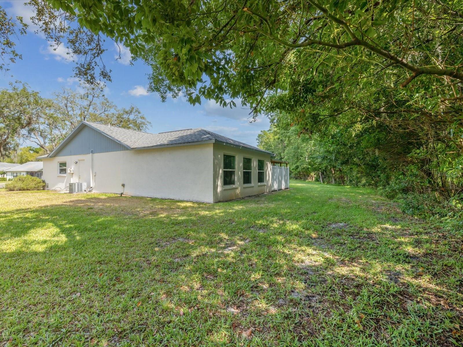 Image 39 of 65 For 11512 Yellow Birch Court