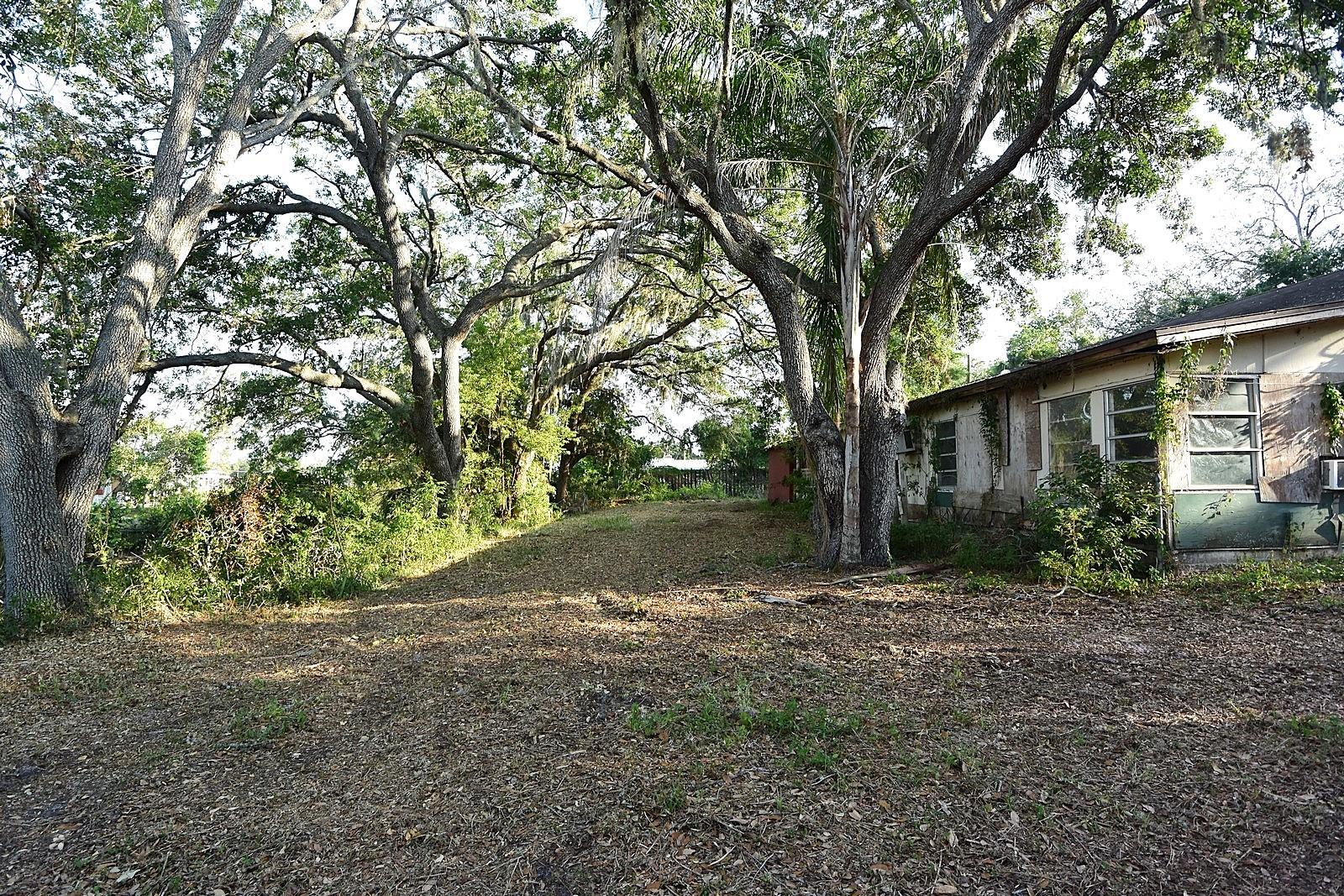 Image 14 of 53 For 7610 Anna Avenue