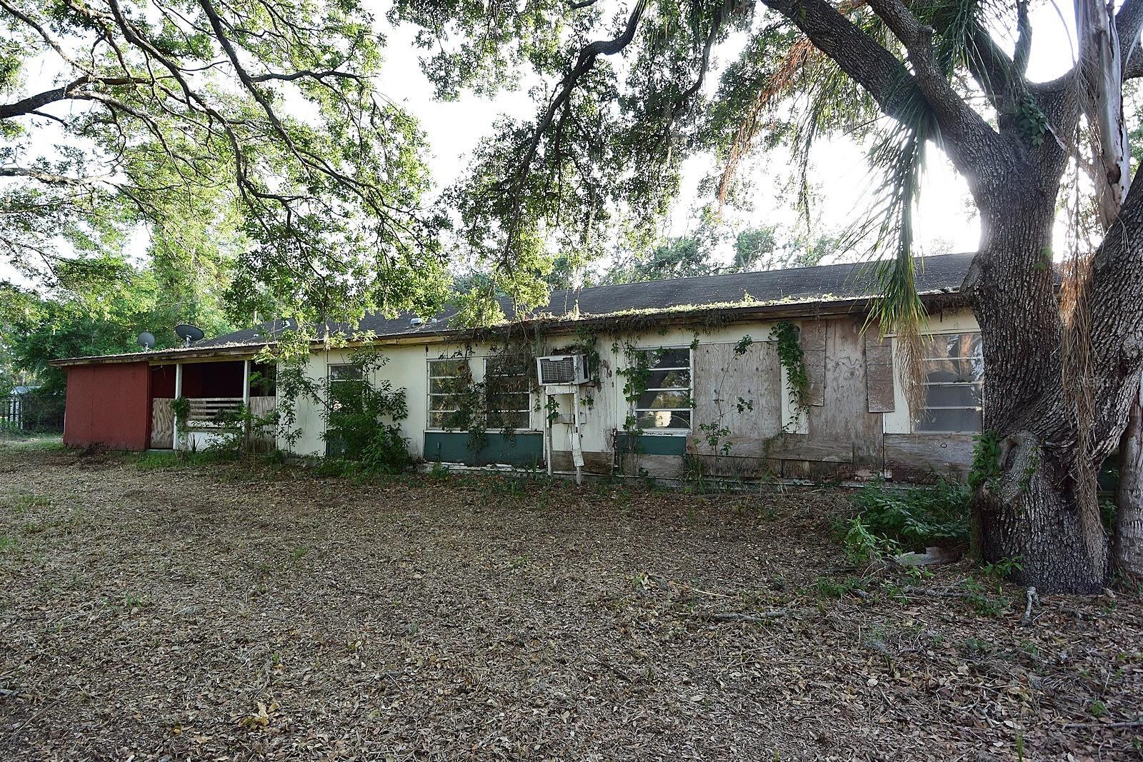Image 16 of 53 For 7610 Anna Avenue