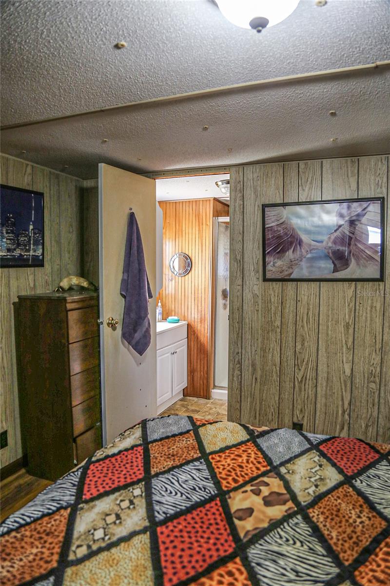 Image 14 of 20 For 29257 Glenwood Street