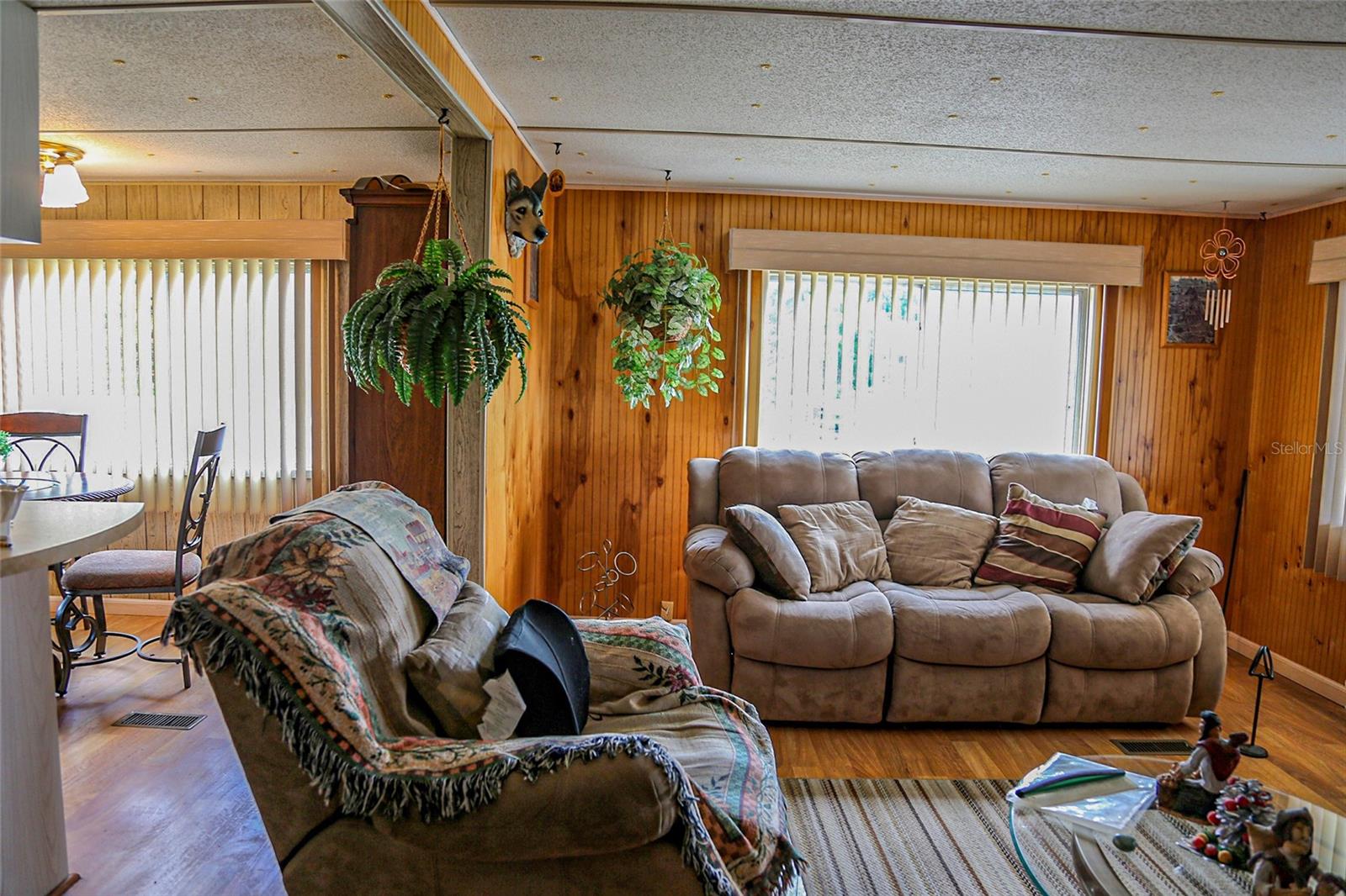 Image 2 of 20 For 29257 Glenwood Street