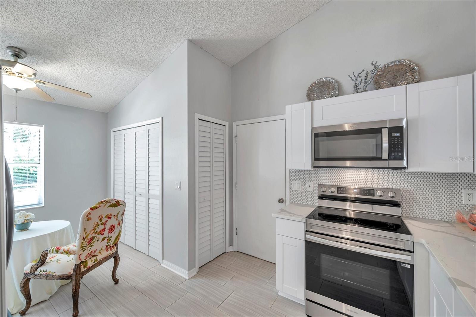 Image 10 of 63 For 1486 Loman Court