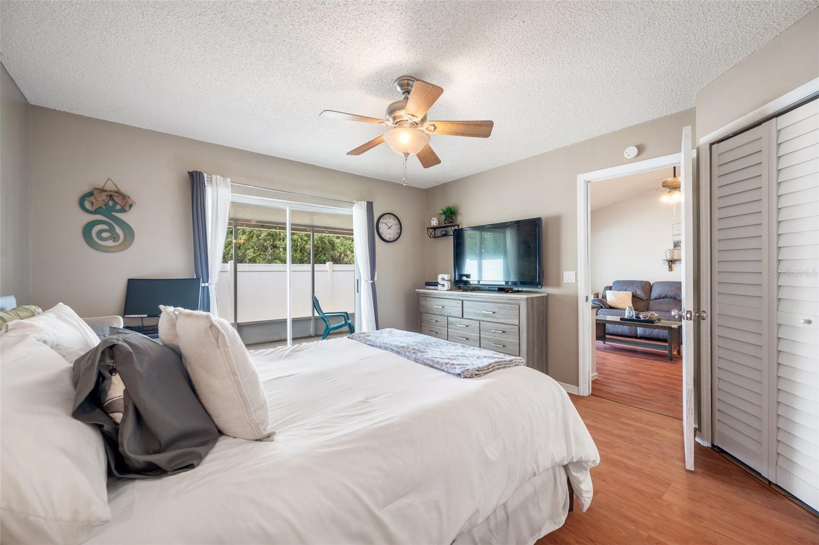 Image 27 of 63 For 1486 Loman Court