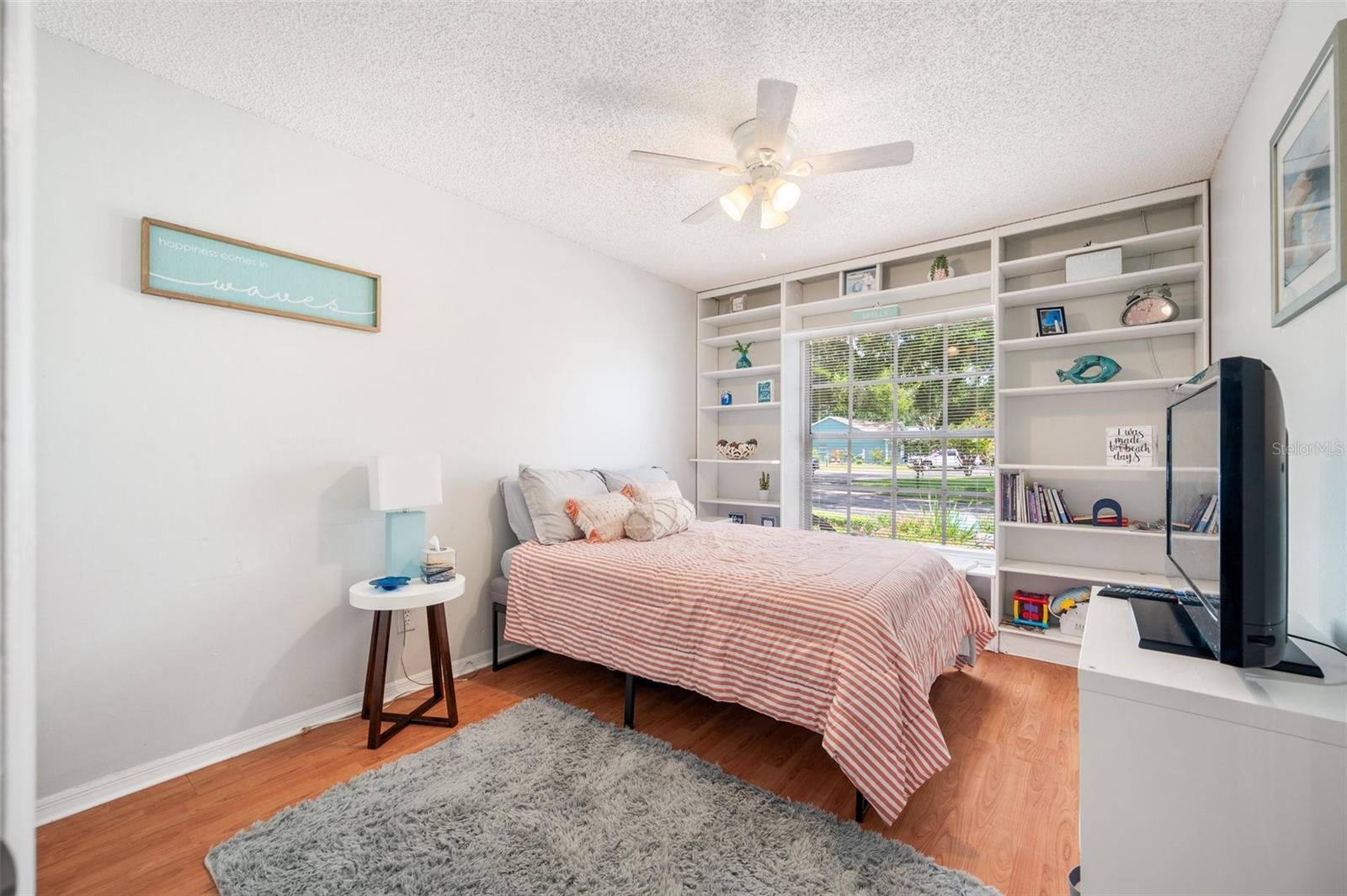 Image 33 of 63 For 1486 Loman Court