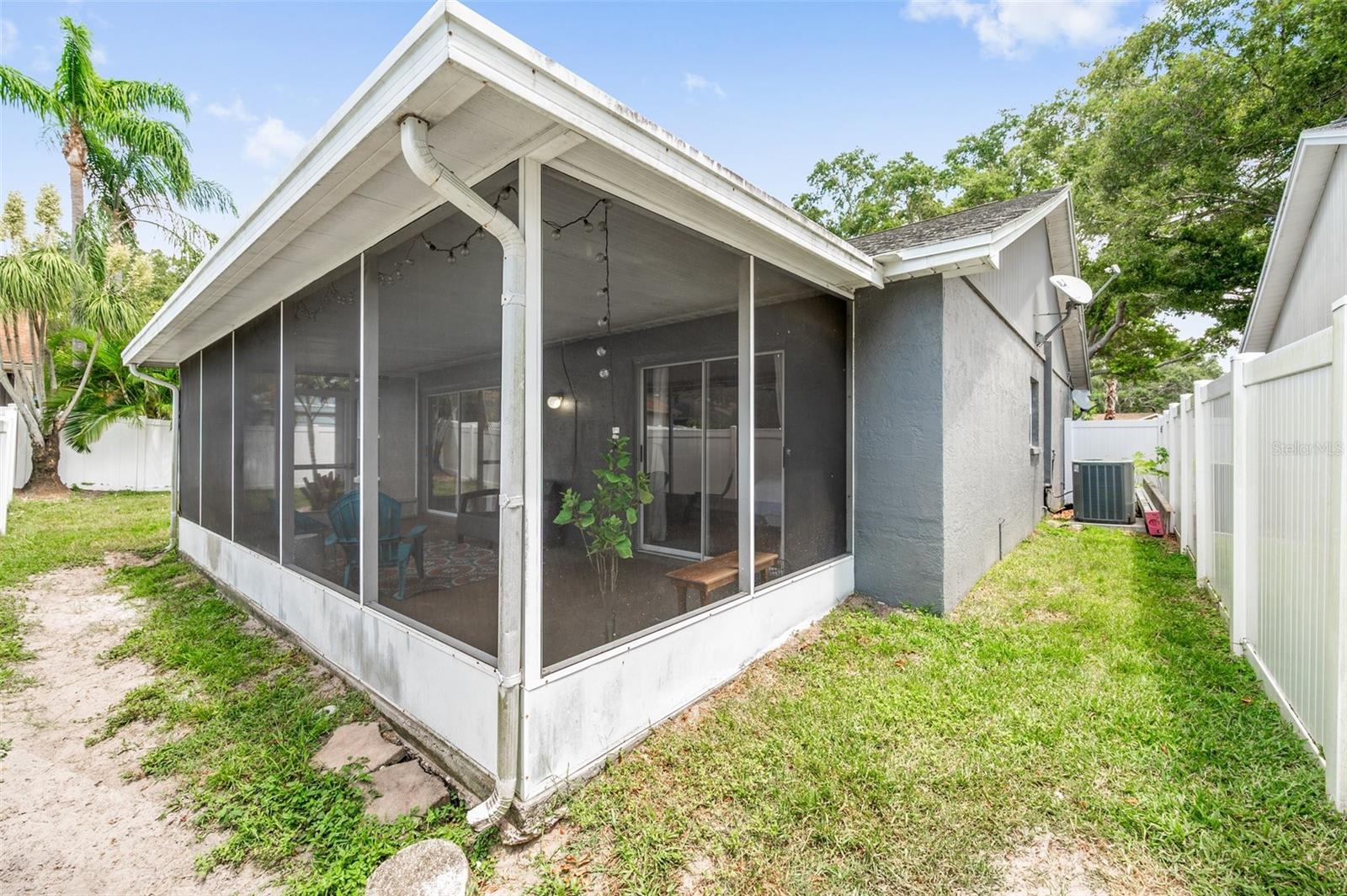 Image 47 of 63 For 1486 Loman Court