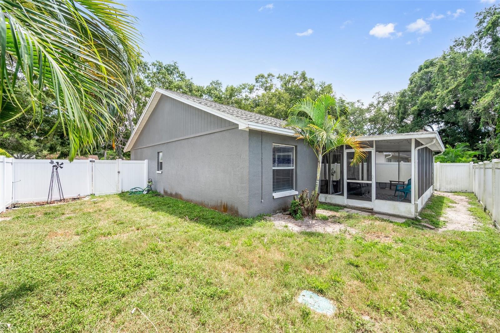 Image 49 of 63 For 1486 Loman Court