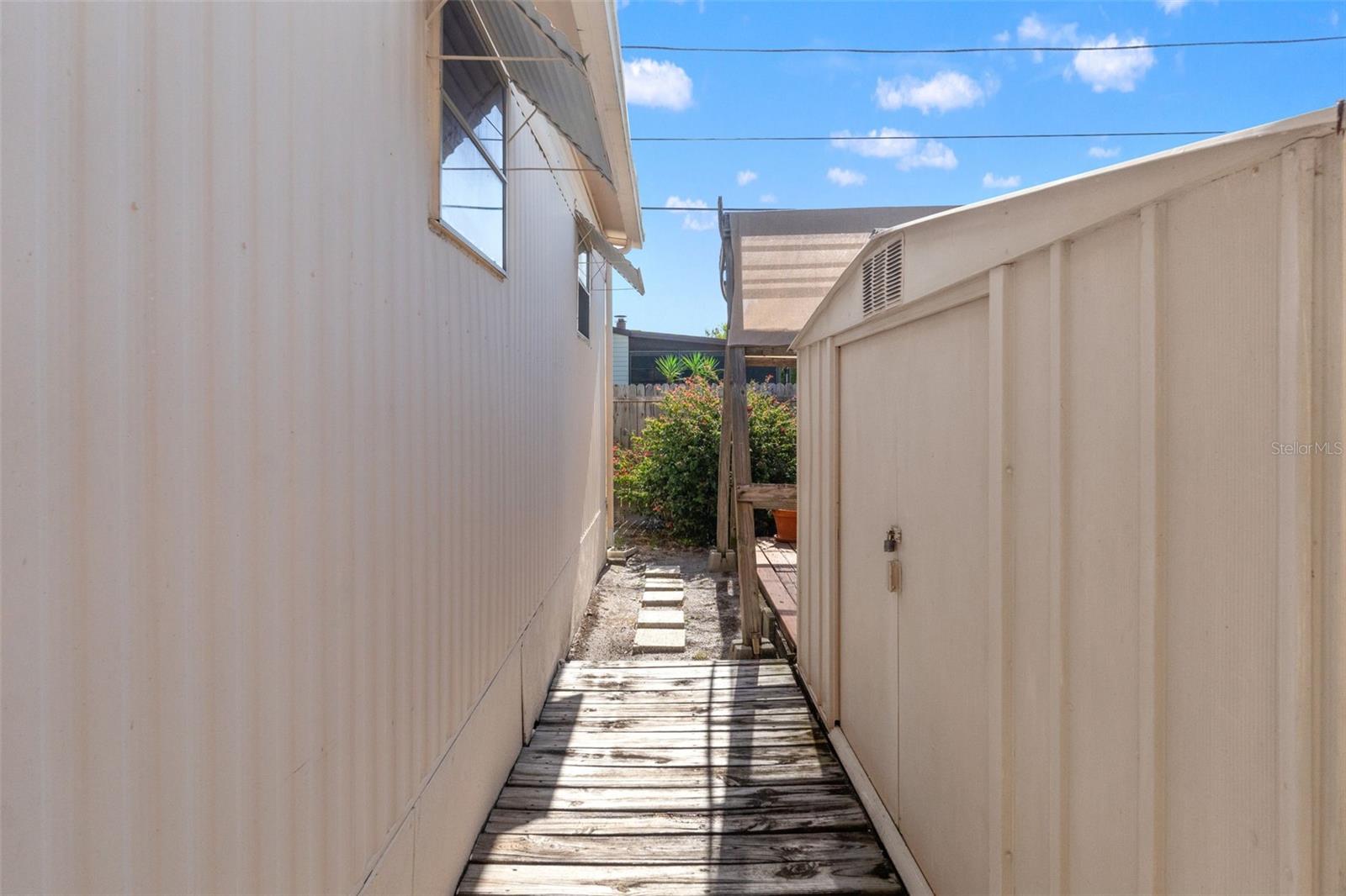 Image 19 of 26 For 1810 Speck Drive