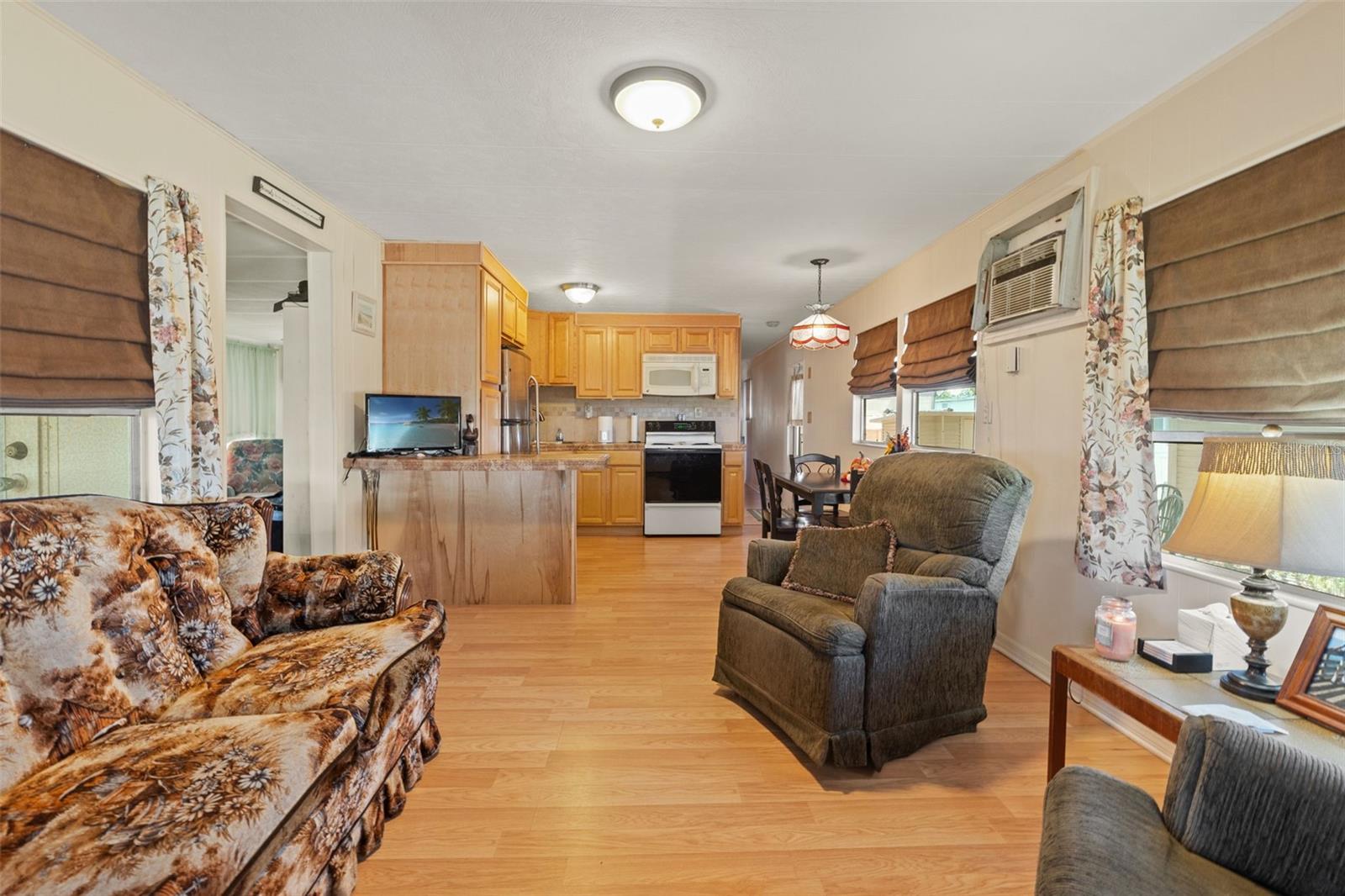 Image 5 of 26 For 1810 Speck Drive